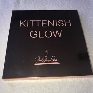 Jessie James Decker - Kittenish Glow Pallette